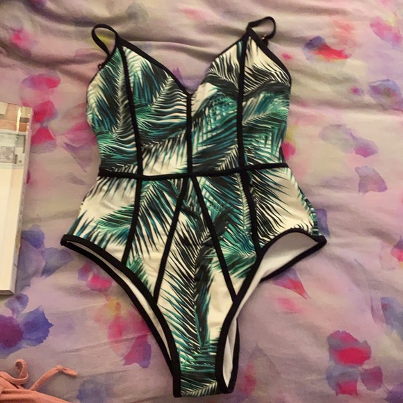 pacsun bathing suit - Picture 1 of 1
